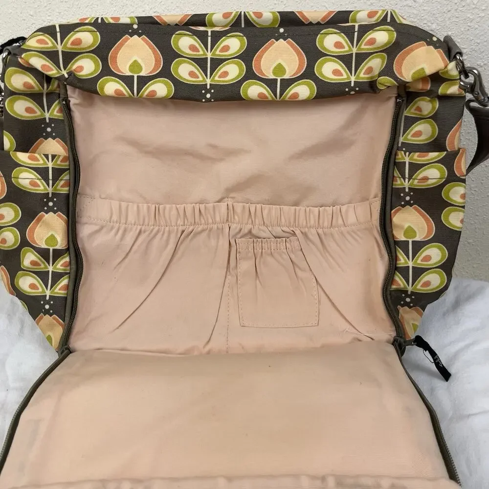 Petunia Pickle Bottom Boxy Backpack Diaper Bag Oslo in Bloom Boho Floral Retro